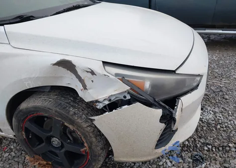 2019 Hyundai Elantra Gt из США, поврежденный, VIN KMHH35LE2KU094727